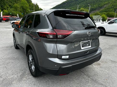 Used 2024 Nissan Rogue S AWD/4WD image 6
