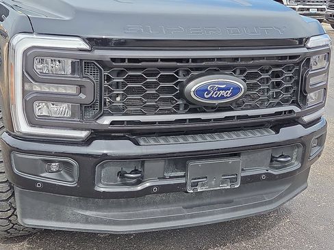 Used 2024 Ford F350 Lariat w/ Lariat Ultimate Package AWD/4WD image 9