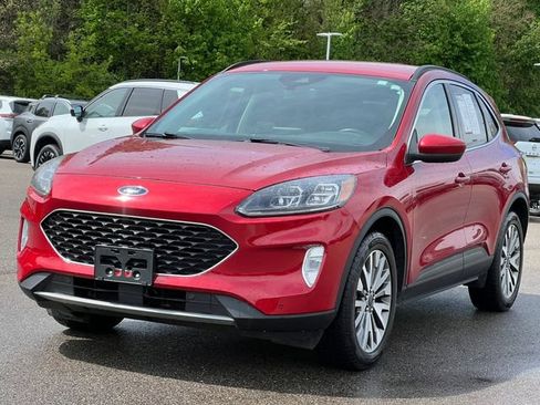 Used 2022 Ford Escape Titanium AWD/4WD image 45