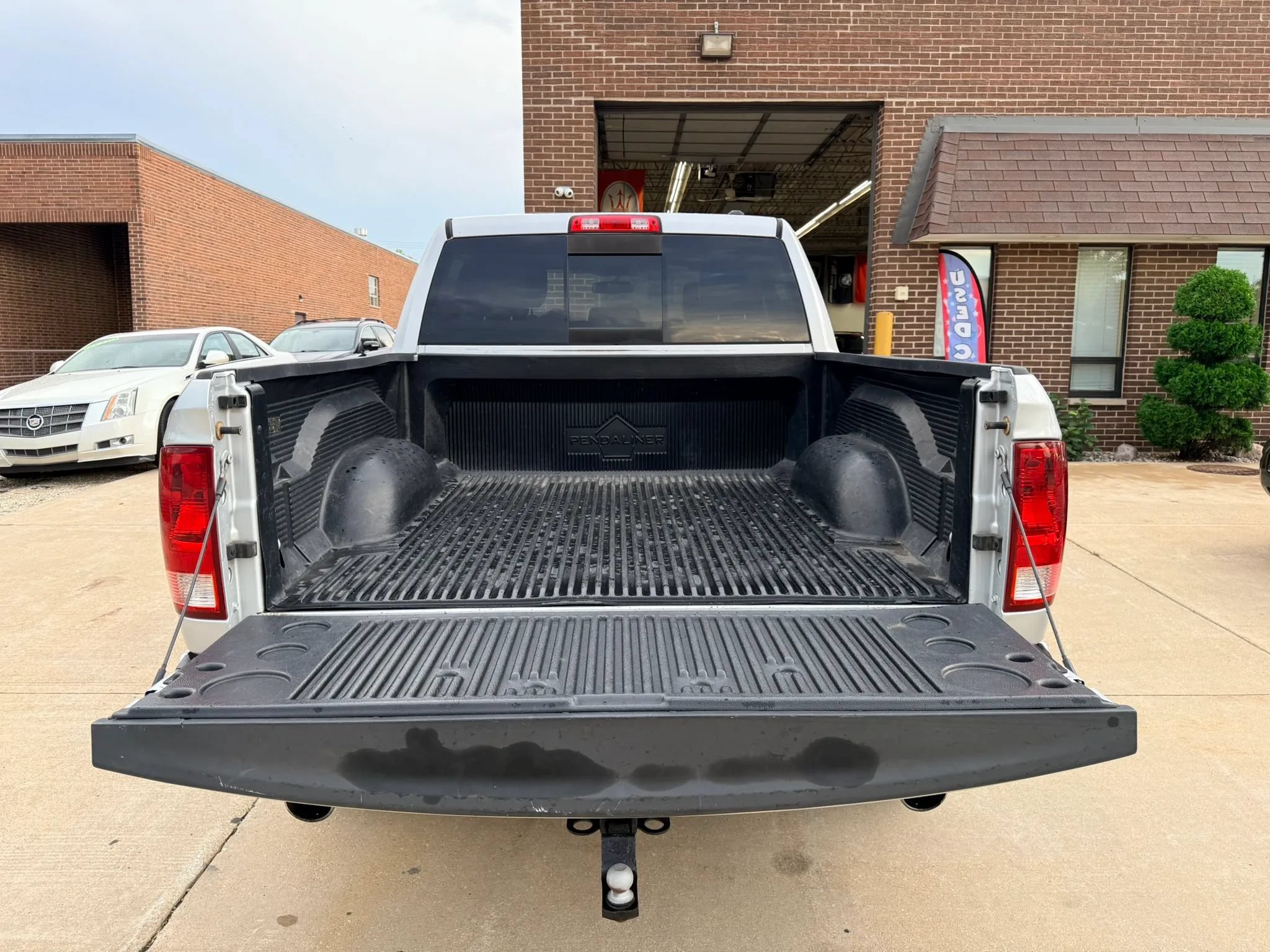 Used 2011 RAM 1500 Sport w/ Remote Start & Security Group AWD/4WD image 7