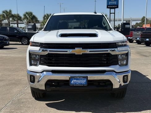 Used 2025 Chevrolet Silverado 2500 LT w/ Convenience Package image 4