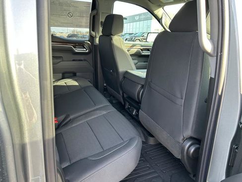 New 2026 GMC Sierra 1500 SLE w/ Preferred Package image 17