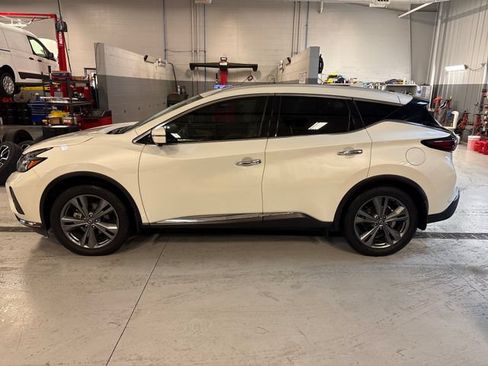 Used 2019 Nissan Murano Platinum AWD/4WD image 2