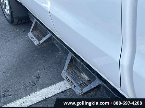 Used 2017 Chevrolet Silverado 1500 Custom w/ Custom Convenience Package image 10