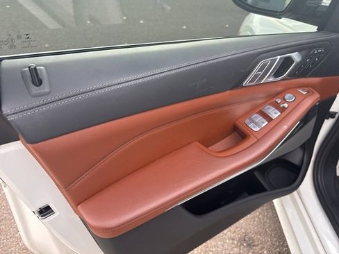 Used 2022 BMW X7 M50i w/ Executive Package image 10