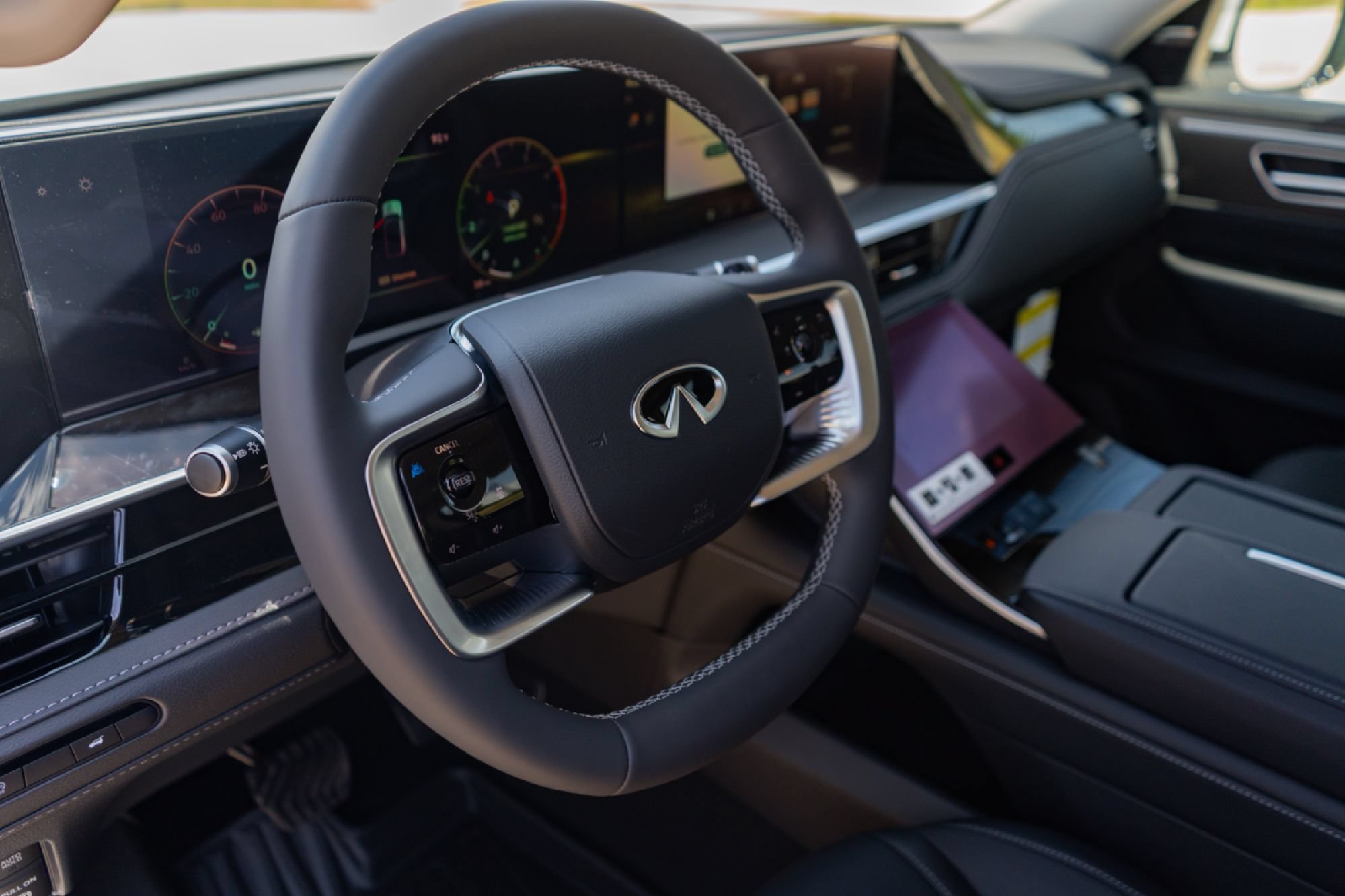 New 2027 INFINITI QX80 Pure RWD image 8