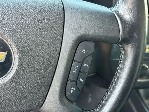 Used 2020 Chevrolet Express 3500 Extended w/ Power Convenience Package RWD image 16