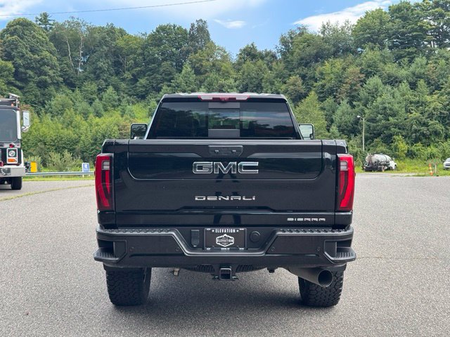 Used 2024 GMC Sierra 2500 Denali Ultimate w/ Max Trailering Package AWD/4WD image 6