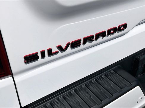 Used 2024 Chevrolet Silverado 1500 RST w/ Redline Edition RWD image 31