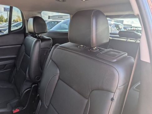 Used 2020 GMC Acadia SLT w/ Premium Package FWD image 27