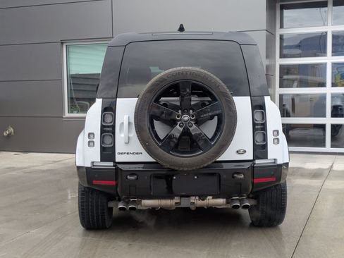 Certified 2023 Land Rover Defender 110 image 9