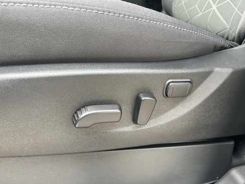 New 2026 Nissan Frontier SV w/ SV Convenience Package image 11