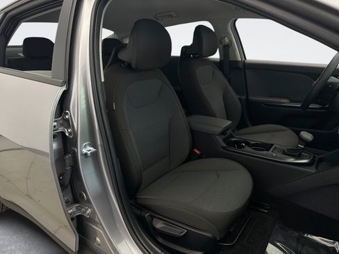 Used 2025 Kia K4 FWD image 16