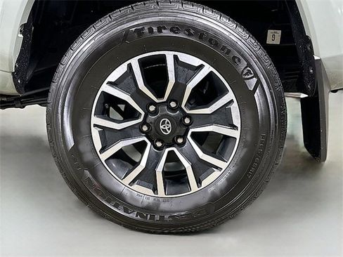 Used 2023 Toyota Tacoma TRD Sport image 29
