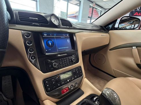 Used 2013 Maserati GranTurismo Sport RWD image 51