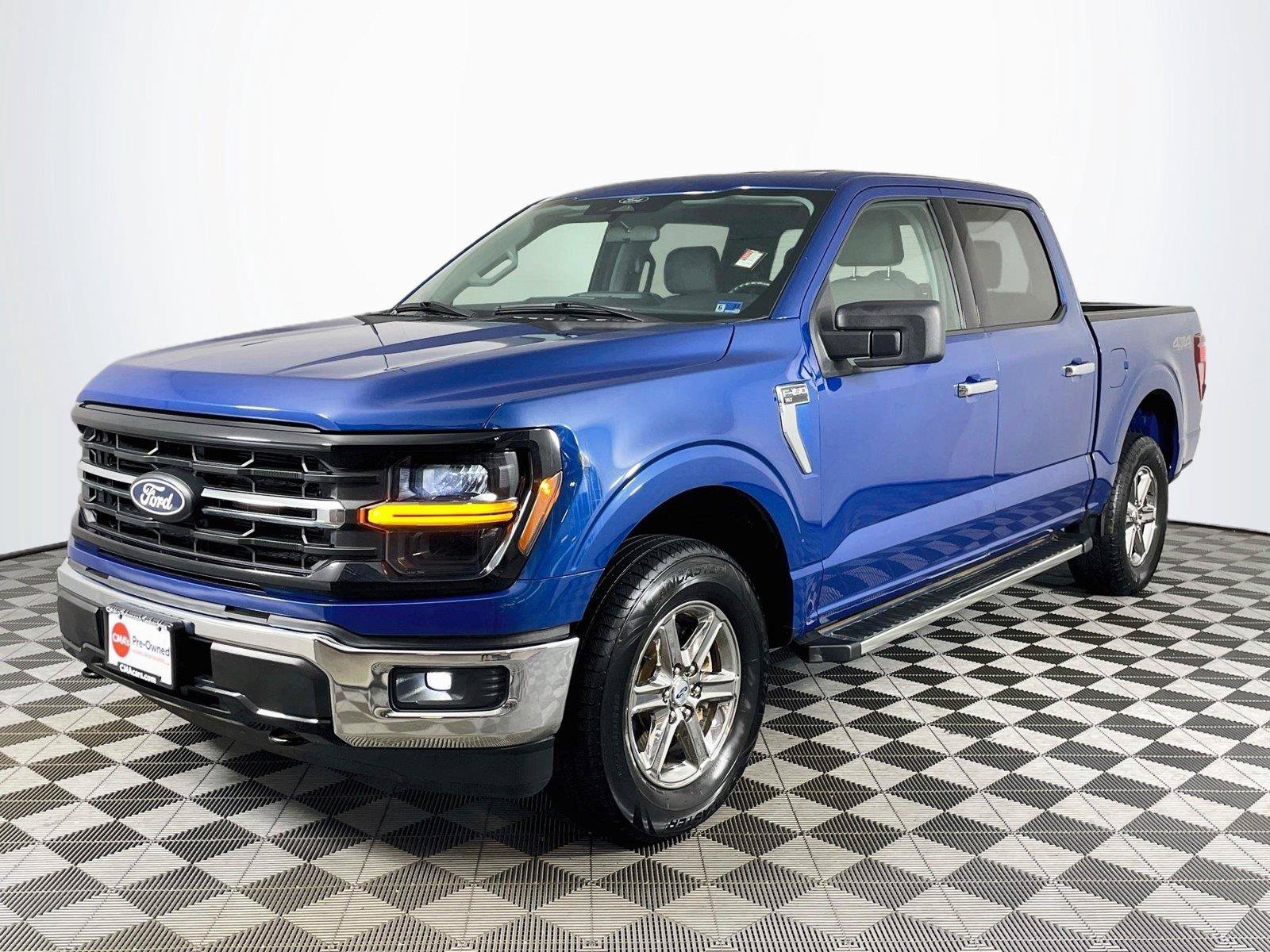 Used 2025 Ford F150 XLT w/ Equipment Group 301A Standard AWD/4WD image 3