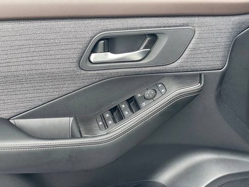Certified 2023 Nissan Rogue SV AWD/4WD image 12