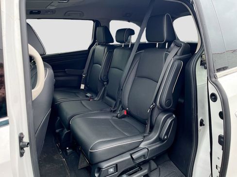 Used 2025 Honda Odyssey Elite image 26
