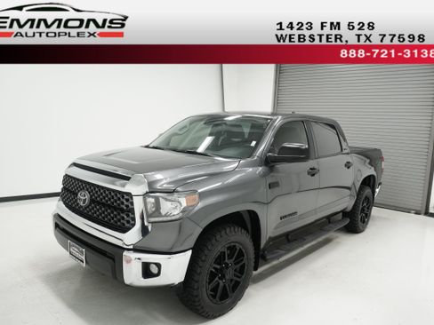Used 2020 Toyota Tundra SR5 w/ SR5 Leather Package AWD/4WD image 1