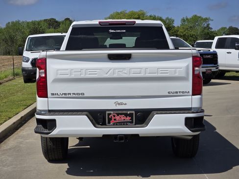 New 2026 Chevrolet Silverado 1500 Custom RWD image 4