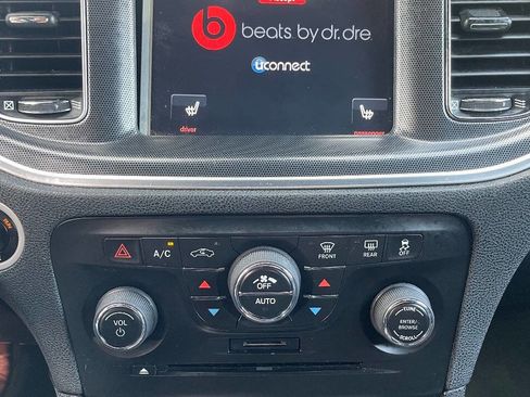 Used 2014 Dodge Charger R/T image 37