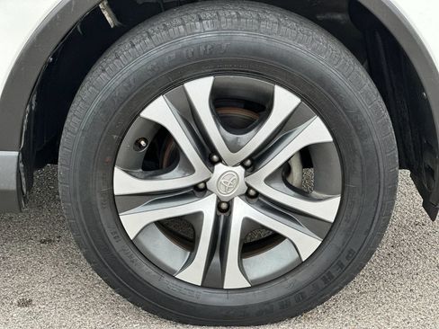 Used 2016 Toyota RAV4 LE w/ Preferred Accessory Package FWD image 27