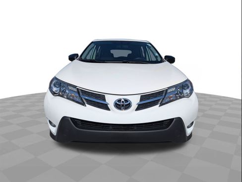 Used 2013 Toyota RAV4 LE FWD image 9
