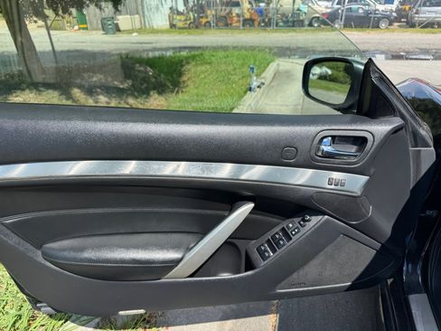 Used 2013 INFINITI G37 Sport w/ Premium Pkg image 21