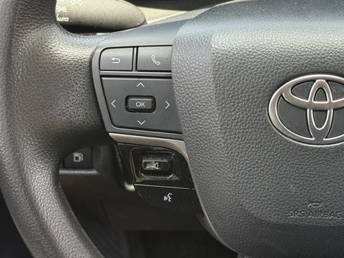 Used 2025 Toyota Camry LE FWD image 14