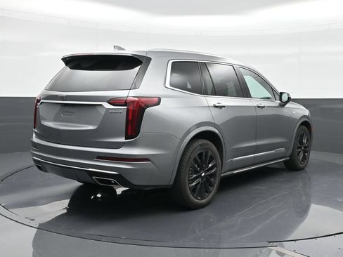 Used 2024 Cadillac XT6 Luxury FWD image 5