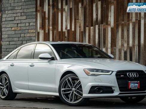 Used 2018 Audi S6 Prestige w/ Prestige Package image 8