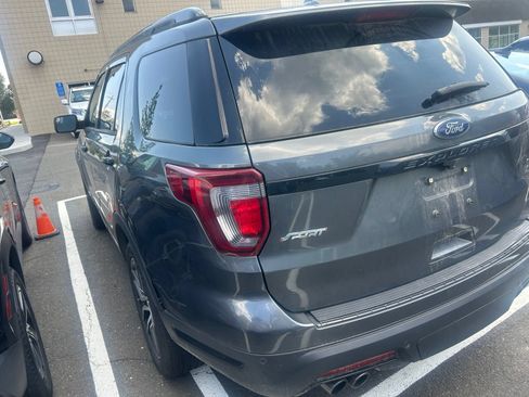 Used 2018 Ford Explorer Sport AWD/4WD image 4