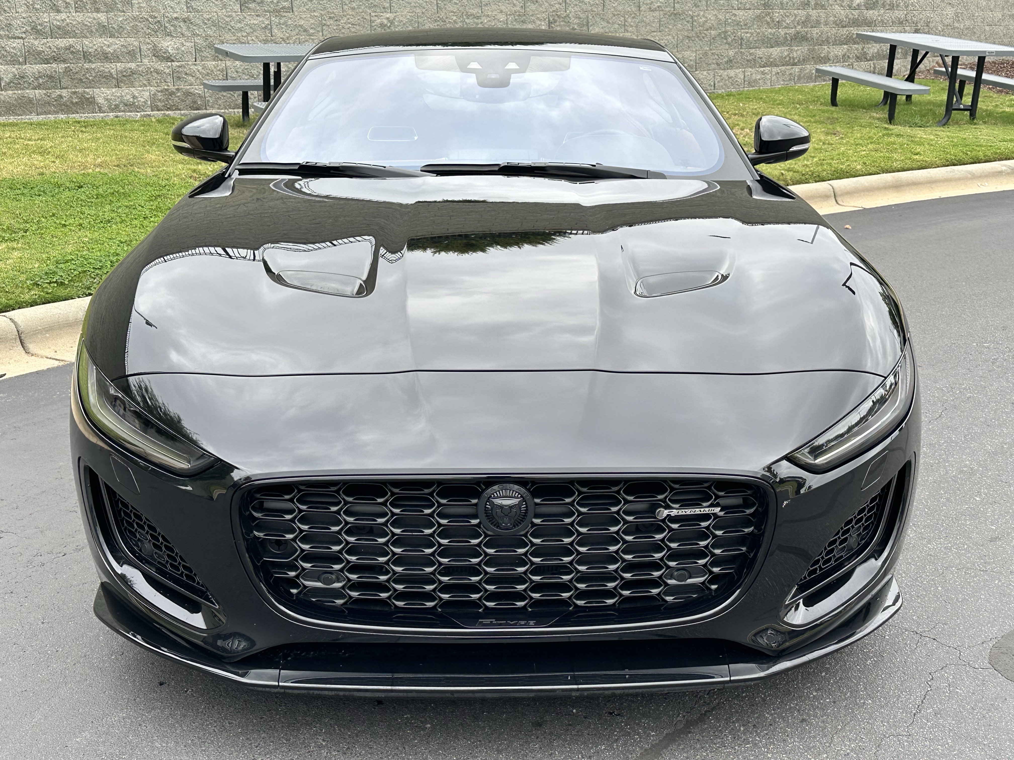 Certified 2024 Jaguar F-TYPE R-Dynamic RWD image 10