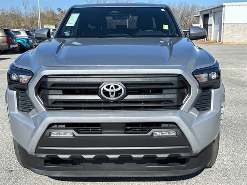 Used 2024 Toyota Tacoma SR5 image 8