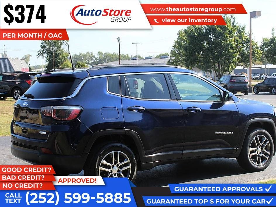 Used 2017 Jeep Compass Latitude w/ Cold Weather Group AWD/4WD image 6