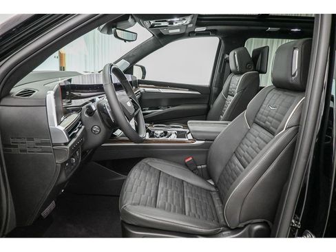 New 2026 Cadillac Escalade ESV Platinum Sport w/ LPO, ONYX Package image 25