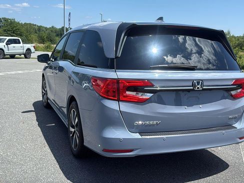 Used 2023 Honda Odyssey Touring image 8