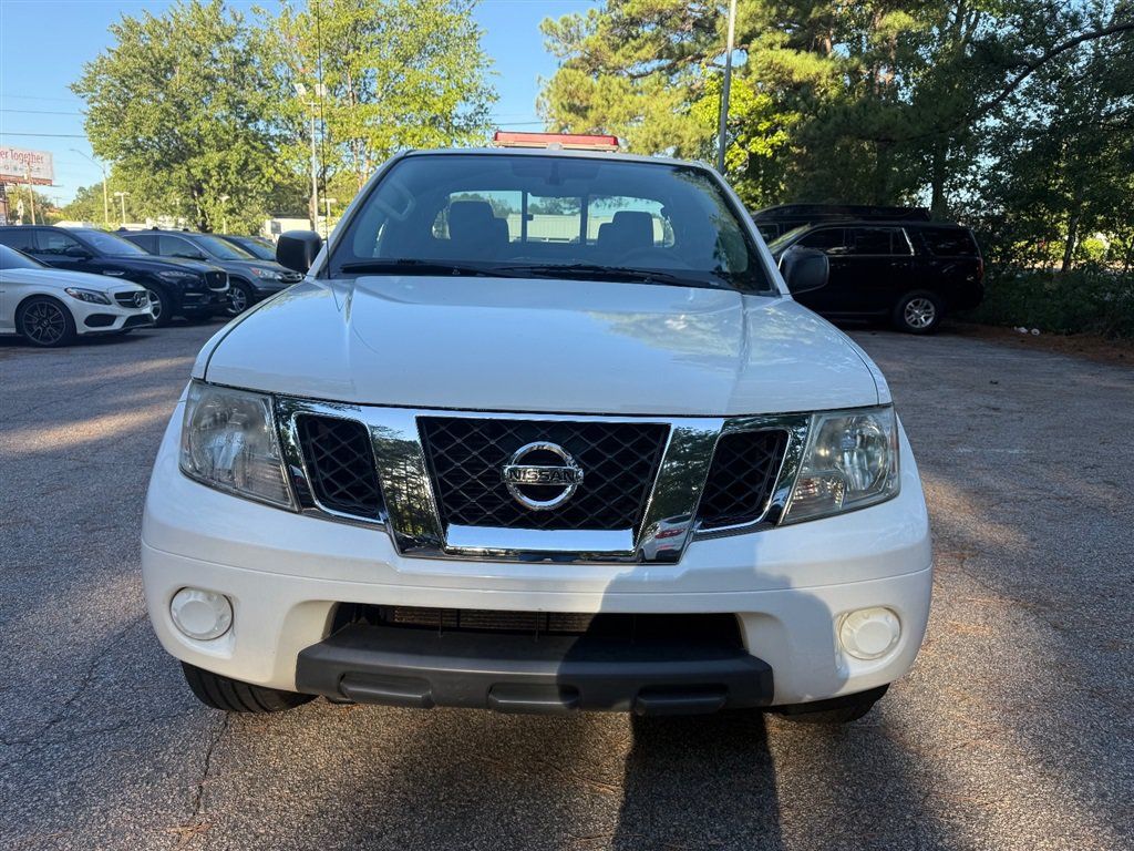 Used 2018 Nissan Frontier SV AWD/4WD image 2