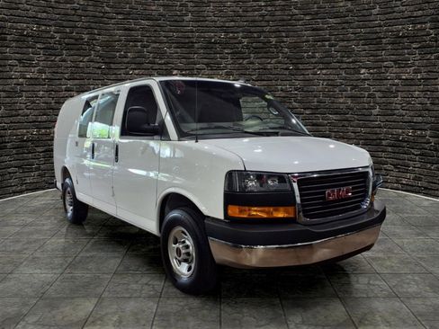 Used 2025 GMC Savana 2500 w/ Driver Convenience Package RWD image 1