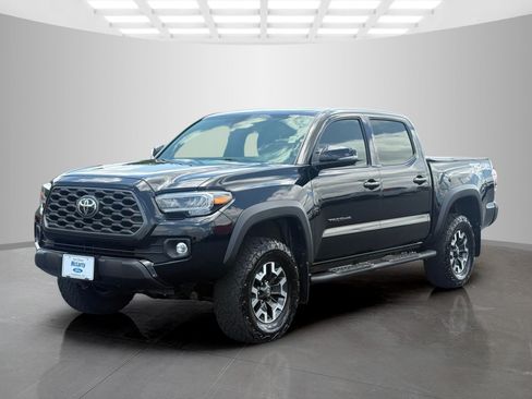 Used 2021 Toyota Tacoma TRD Off-Road AWD/4WD image 7