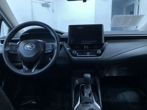 Certified 2025 Toyota Corolla LE image 17