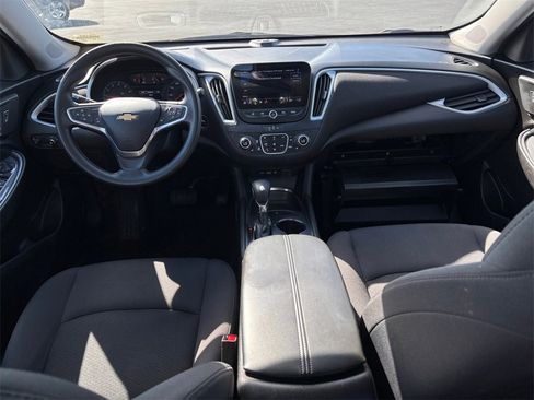 Certified 2023 Chevrolet Malibu LT image 28