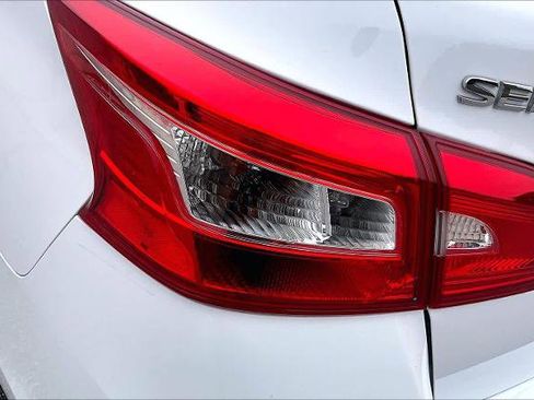 Certified 2019 Nissan Sentra SV image 27