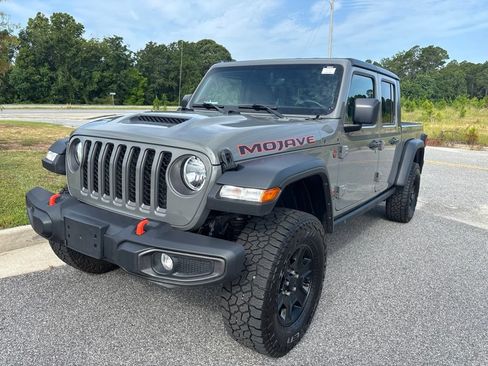 Used 2023 Jeep Gladiator Mojave w/ Cold Weather Group AWD/4WD image 61