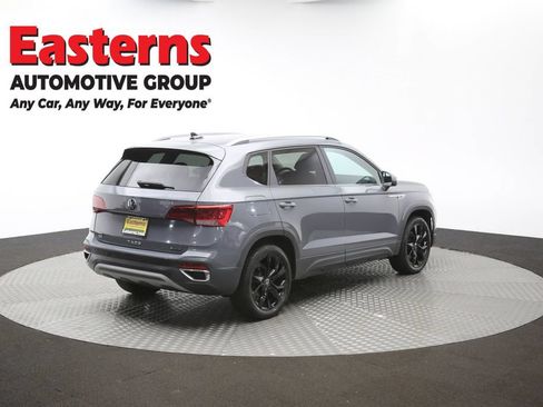 Used 2022 Volkswagen Taos SE AWD/4WD image 39
