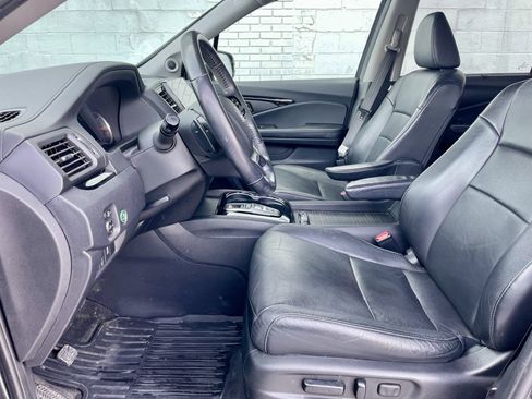 Used 2019 Honda Pilot Touring image 14
