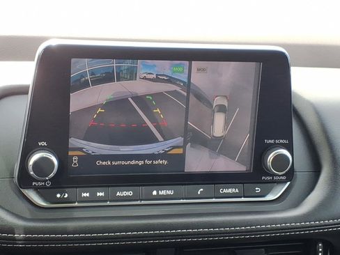 Used 2021 Nissan Rogue SV image 18