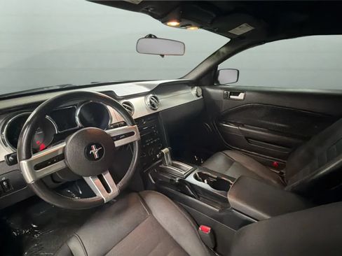 Used 2006 Ford Mustang GT Premium RWD image 9