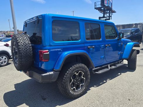 Used 2021 Jeep Wrangler Unlimited Rubicon 4xe w/ Cold Weather Group AWD/4WD image 4