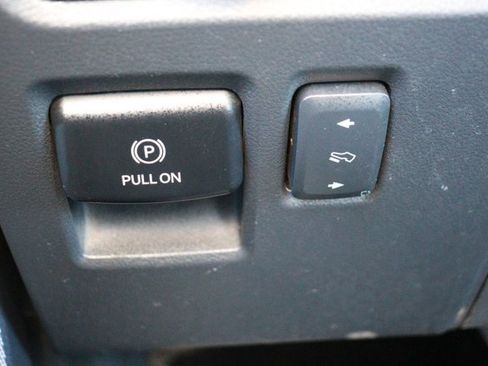 Used 2023 Ford F150 Lariat image 24